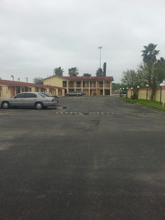 Deluxe Inn Motel Хьюстон Экстерьер фото